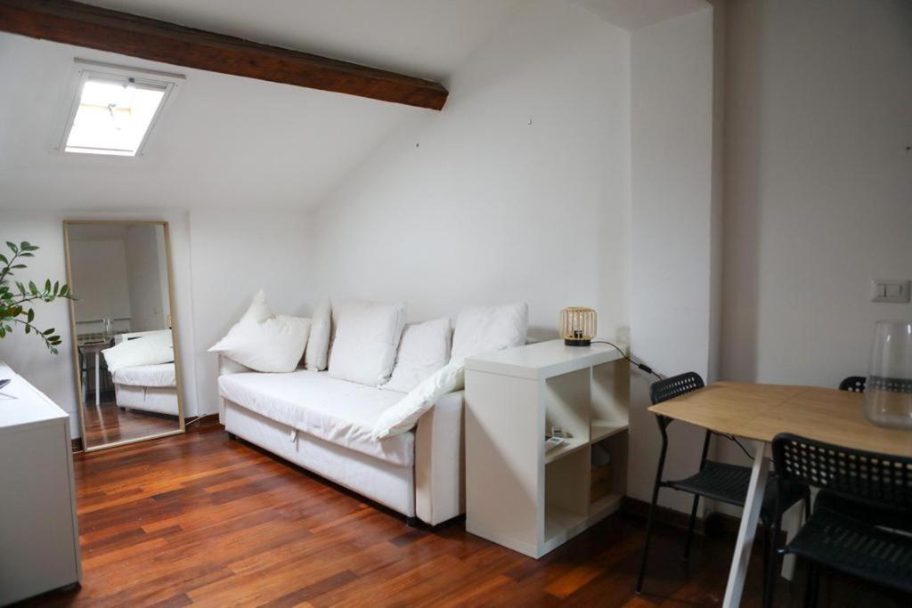 L'Arche Comfort&Relax - Yellow House Di Viale Certosa Milan Exterior photo